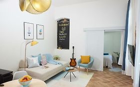 Self Check-In Cozy Stylish Flat By Vaci Street